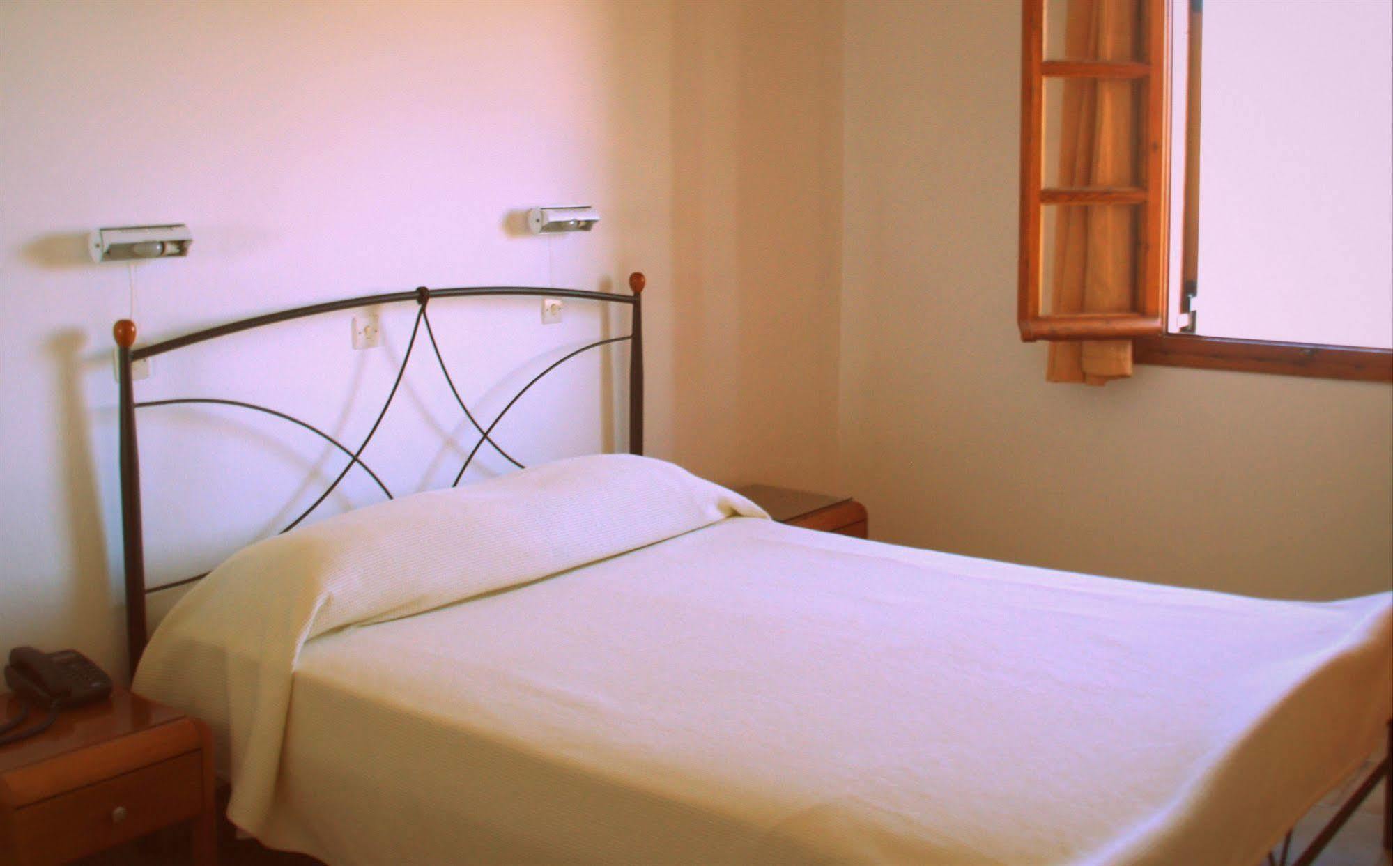Blue Bay Hotel Скала Екстер'єр фото